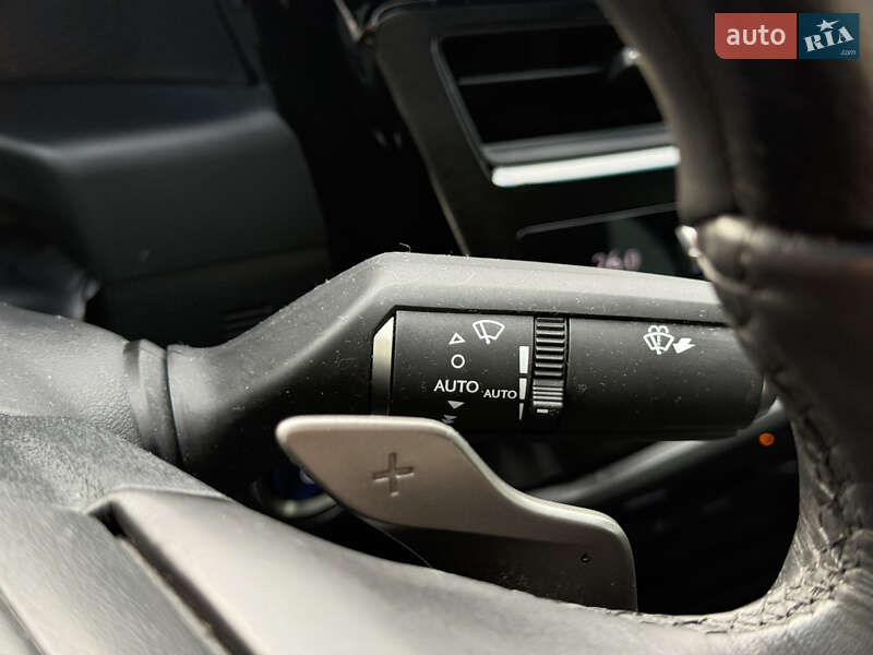 Седан Lexus ES 2022 в Киеве