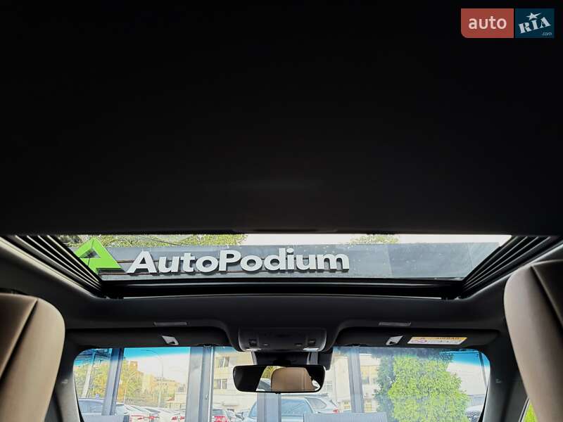 Седан Lexus ES 2023 в Києві