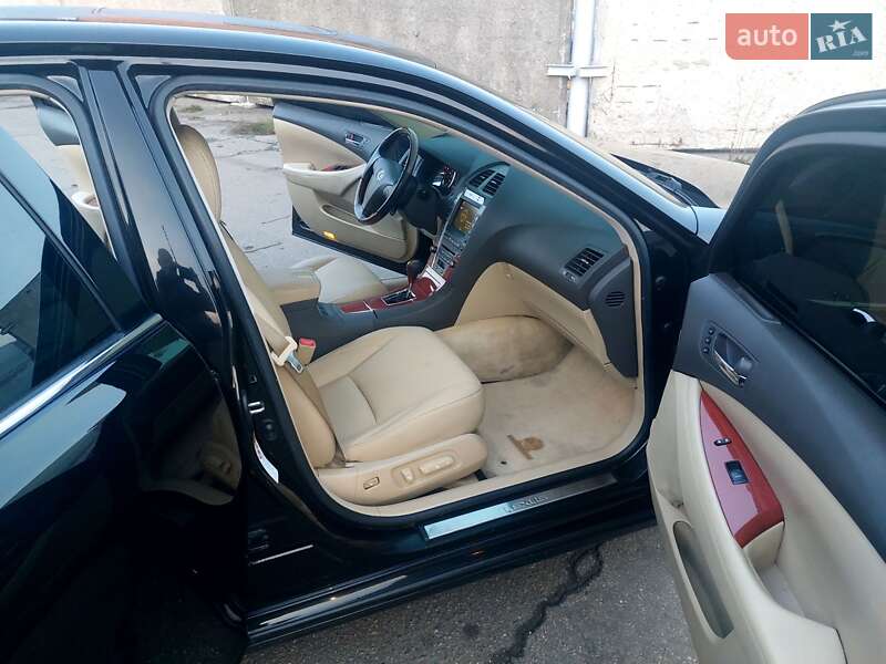 Седан Lexus ES 2008 в Виннице