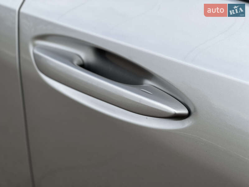 Седан Lexus ES 2024 в Ровно