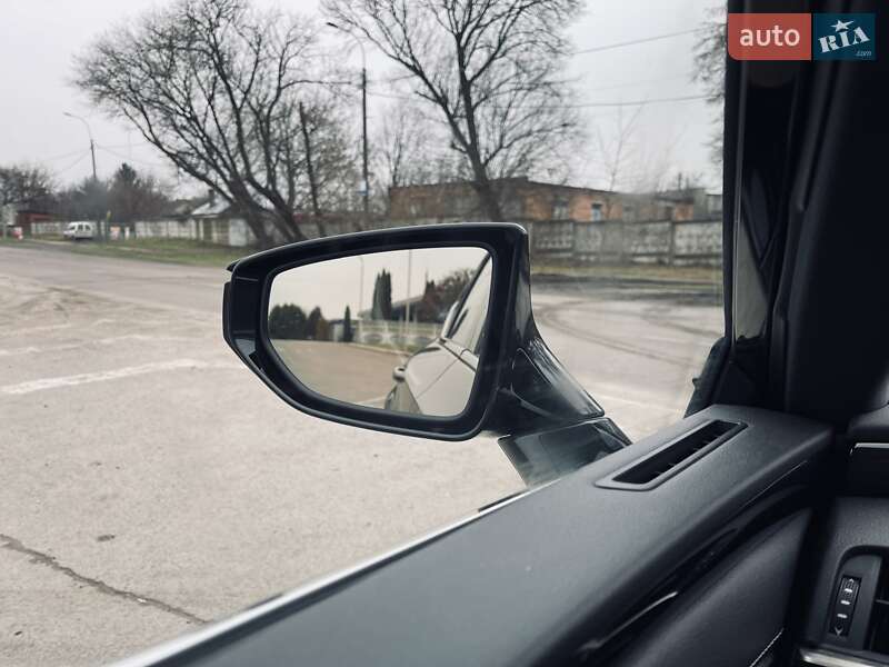 Седан Lexus ES 2019 в Ровно