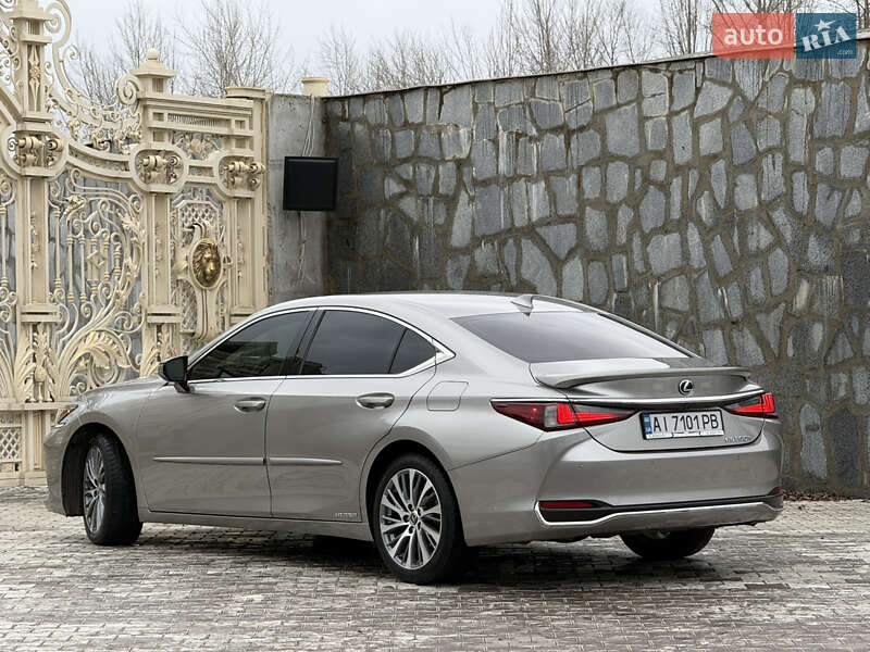 Седан Lexus ES 2020 в Киеве фото 6 Седан Lexus ES 2020 в Киеве