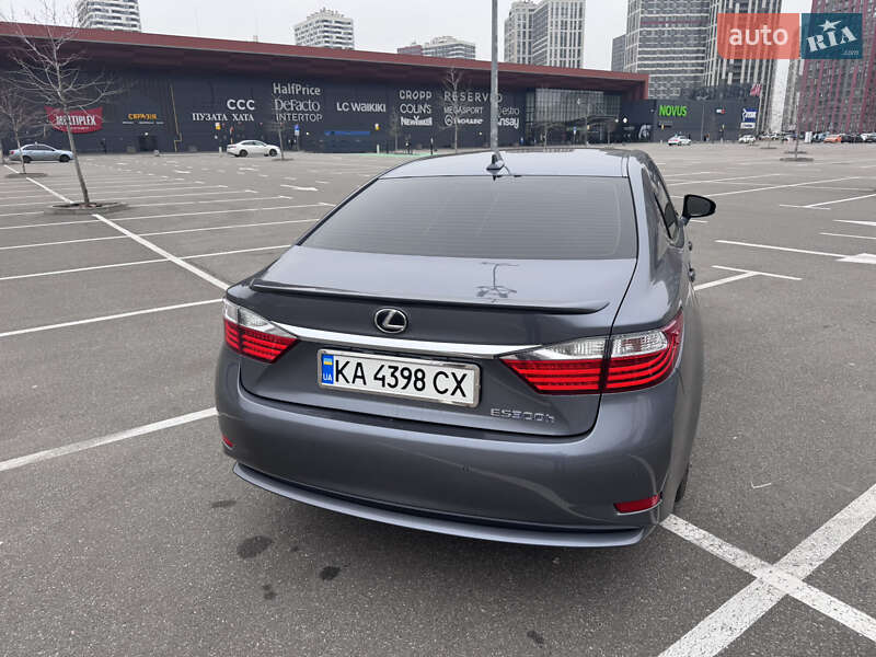 Седан Lexus ES 2012 в Киеве фото 12 Седан Lexus ES 2012 в Киеве