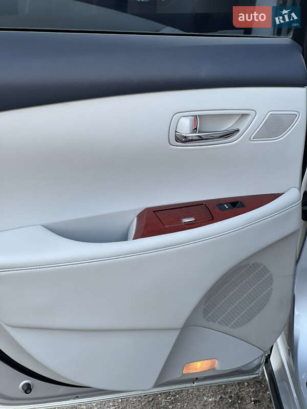 Седан Lexus ES 2006 в Одесі