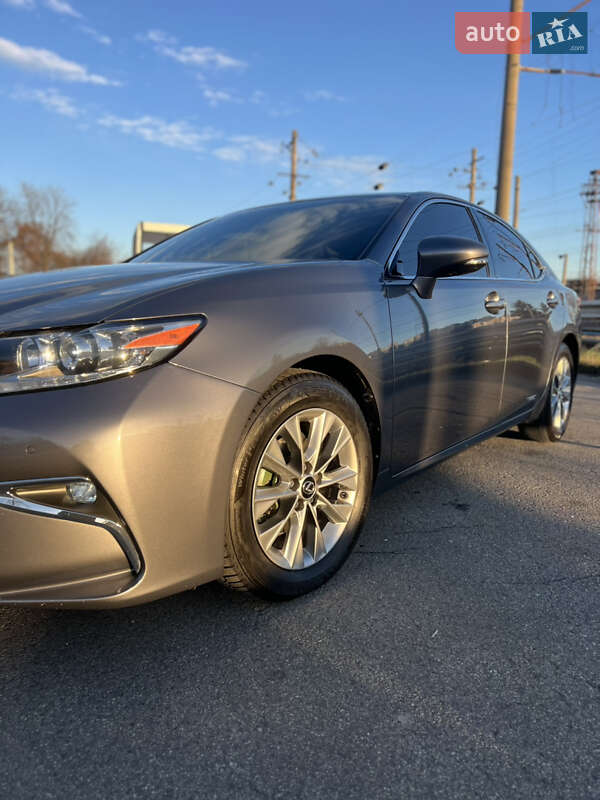 Седан Lexus ES 2013 в Софиевской Борщаговке