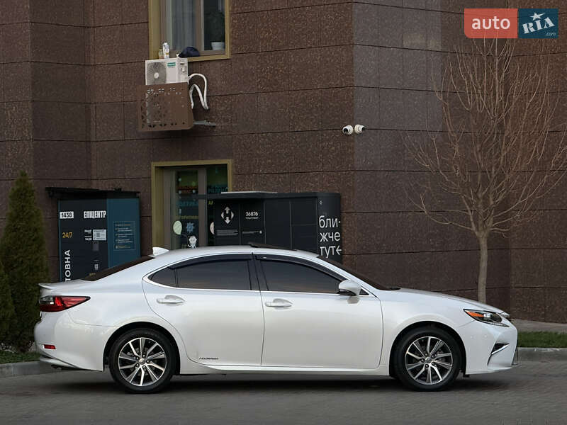 Седан Lexus ES 2016 в Одессе