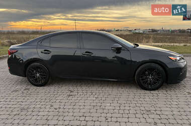 Седан Lexus ES 2017 в Городке