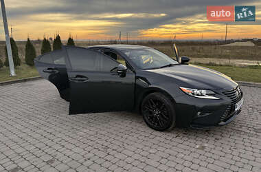 Седан Lexus ES 2017 в Городке