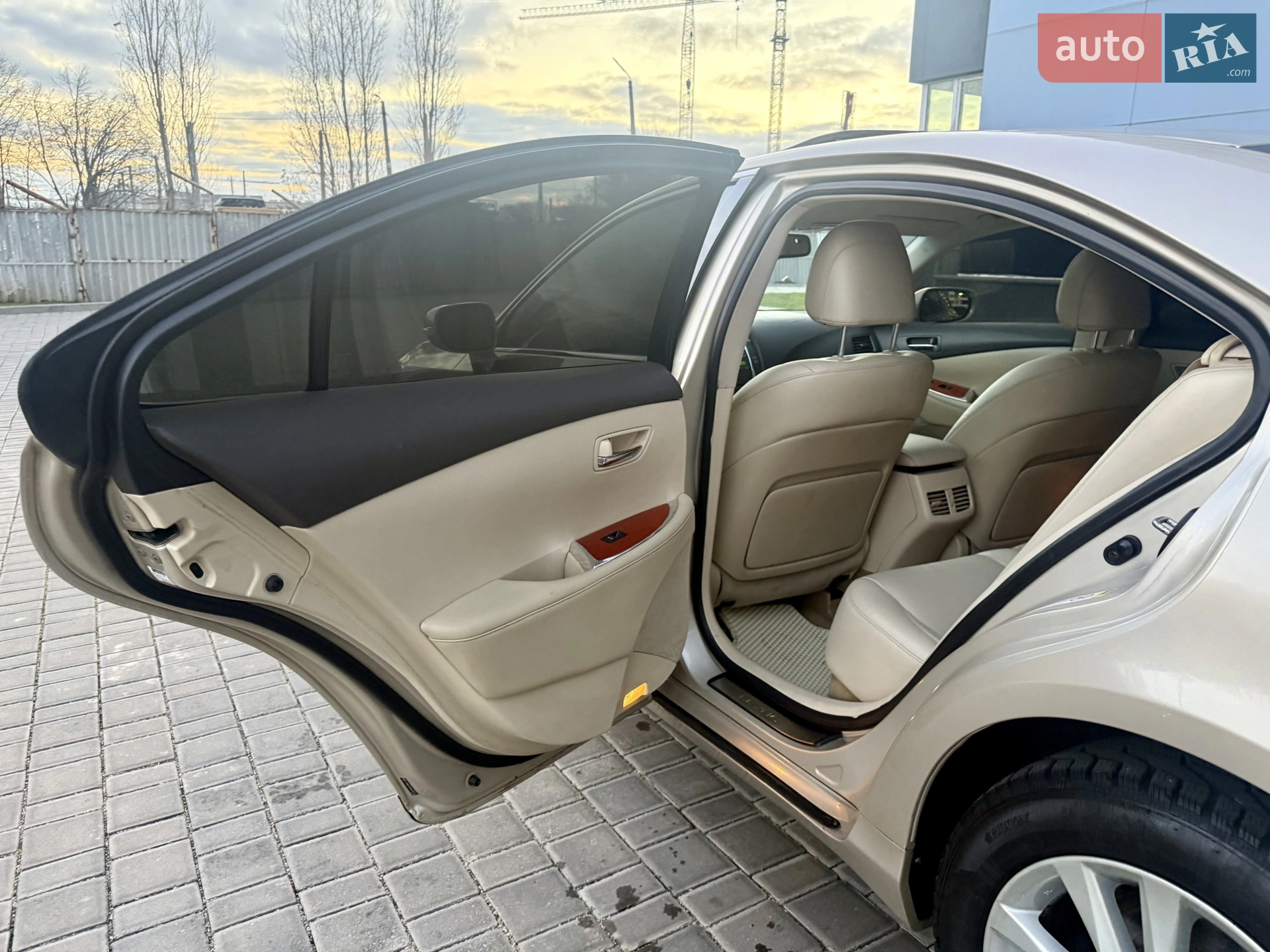 2010 Lexus ES - мініатюра 58