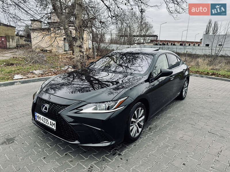 Седан Lexus ES 2019 в Одессе