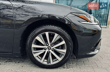 Седан Lexus ES 2019 в Одессе