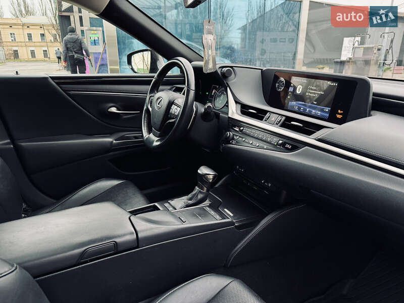 Седан Lexus ES 2019 в Одессе