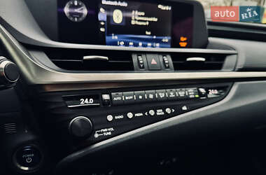 Седан Lexus ES 2019 в Одессе