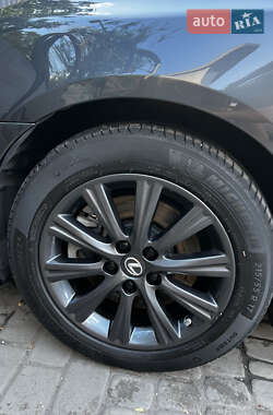 Седан Lexus ES 2008 в Кривом Роге