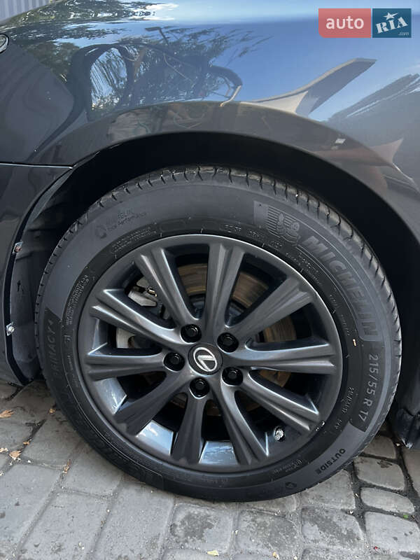 Седан Lexus ES 2008 в Кривом Роге