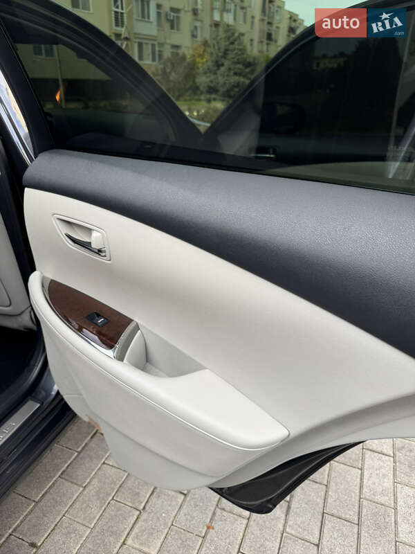 Седан Lexus ES 2011 в Одессе