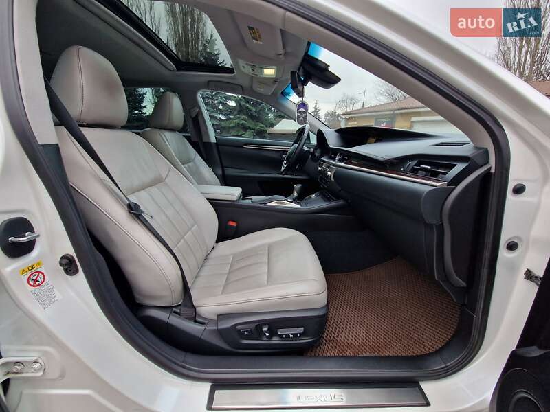 Седан Lexus ES 2016 в Дніпрі фото 34 Седан Lexus ES 2016 в Дніпрі