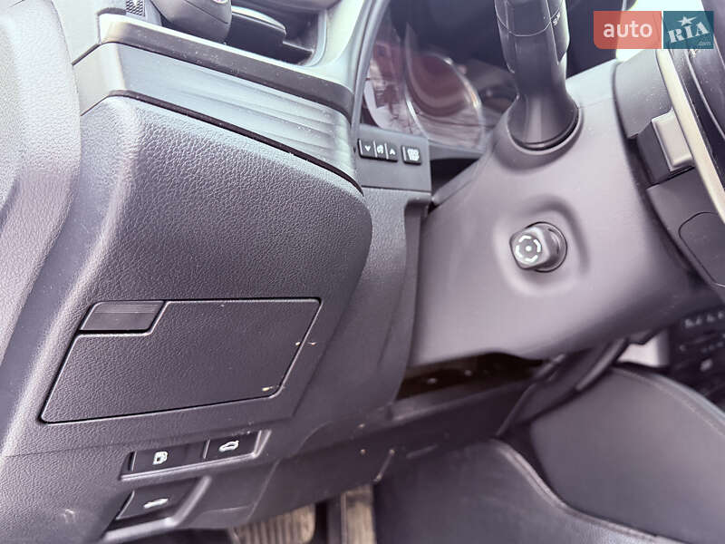 Седан Lexus ES 2018 в Кропивницком