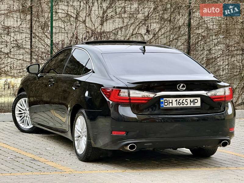 Седан Lexus ES 2018 в Одесі