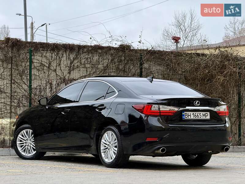 Седан Lexus ES 2018 в Одесі