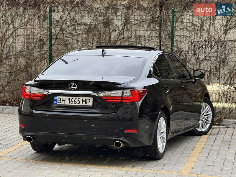 Седан Lexus ES 2018 в Одесі