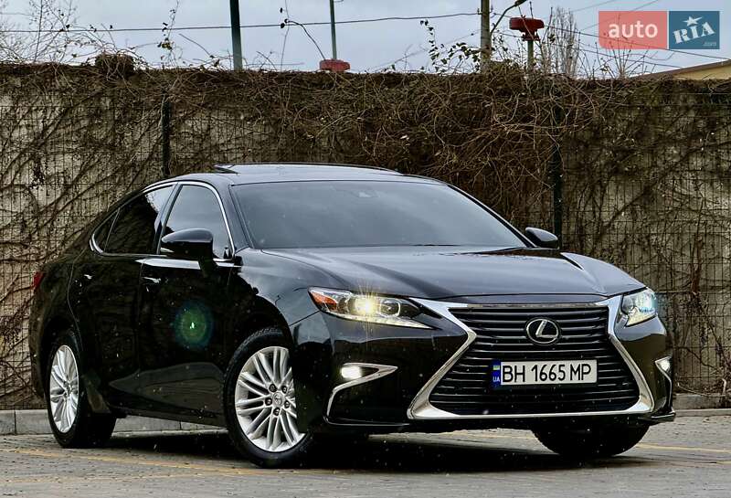 Седан Lexus ES 2018 в Одесі