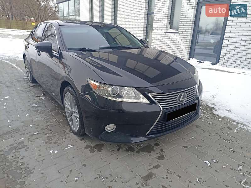 Седан Lexus ES 2014 в Хмельницком