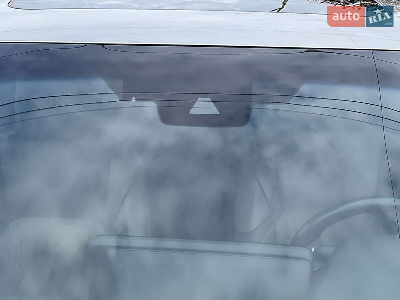 Седан Lexus ES 2024 в Рівному