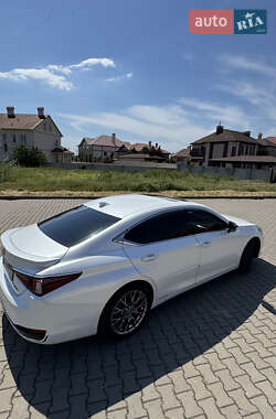 Седан Lexus ES 2020 в Одессе