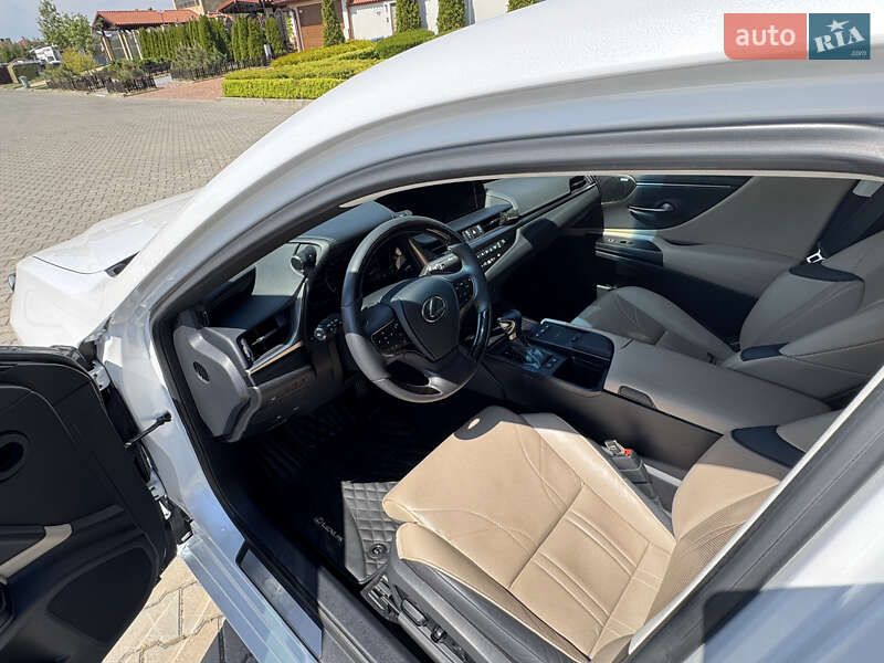 Седан Lexus ES 2020 в Одессе