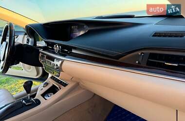 Седан Lexus ES 2015 в Одессе