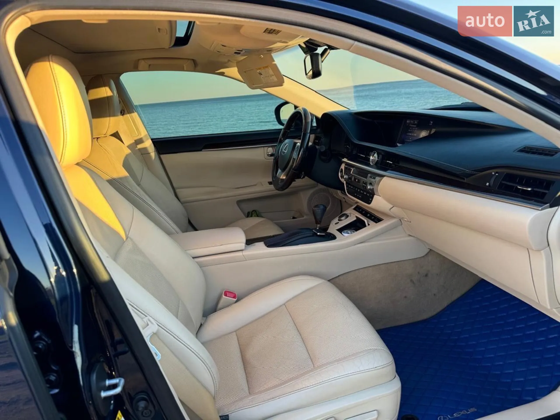 2015 Lexus ES - мініатюра 32