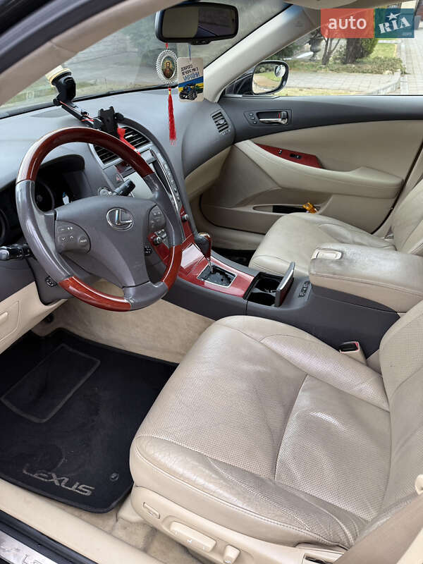 Седан Lexus ES 2008 в Сарнах