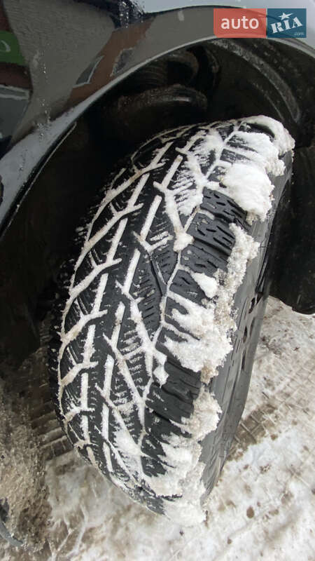 Седан Lexus ES 2001 в Крыжополе