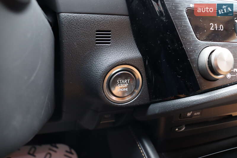 Седан Lexus ES 2022 в Львове