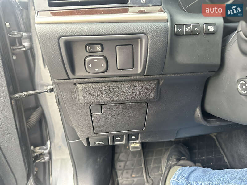 Седан Lexus ES 2013 в Виннице фото 15 Седан Lexus ES 2013 в Виннице