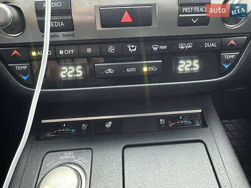 Седан Lexus ES 2013 в Виннице фото 29 Седан Lexus ES 2013 в Виннице