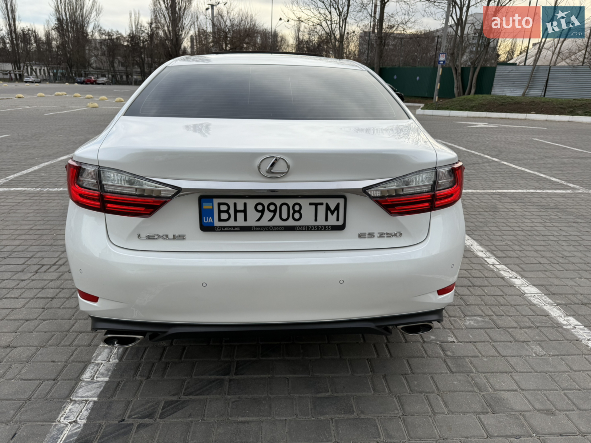 2017 Lexus ES - мініатюра 11