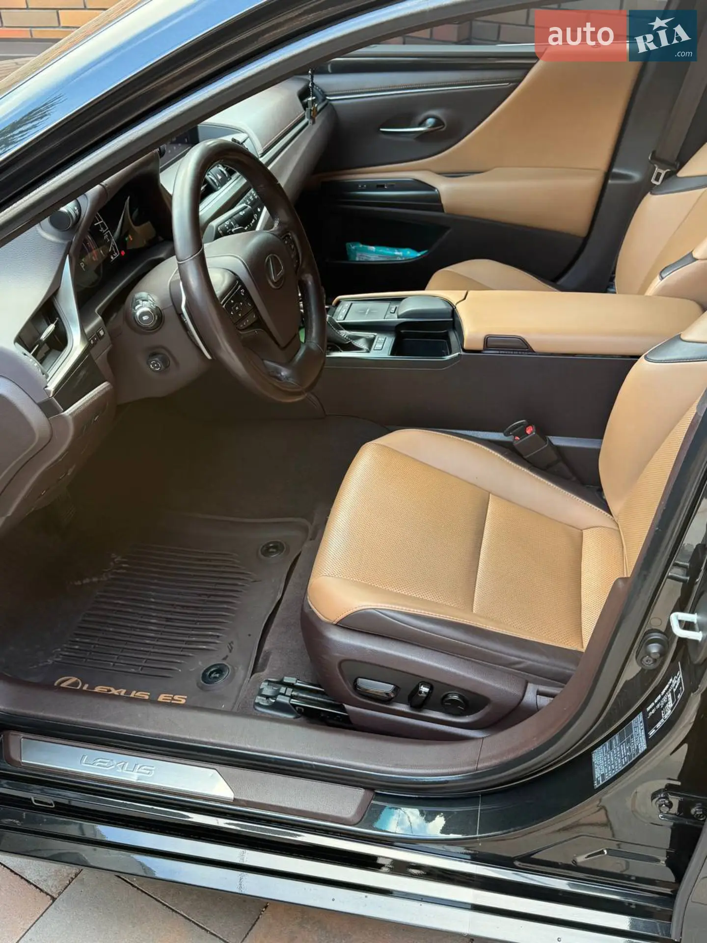 2020 Lexus ES - мініатюра 10