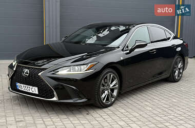 Седан Lexus ES 2019 в Виннице
