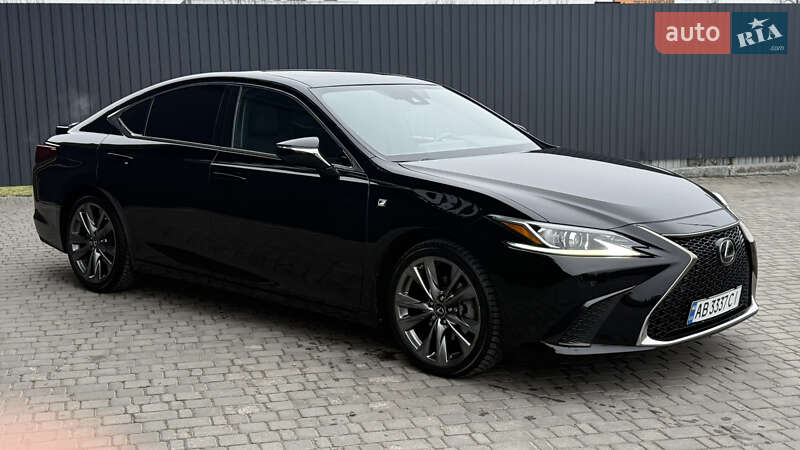 Седан Lexus ES 2019 в Виннице