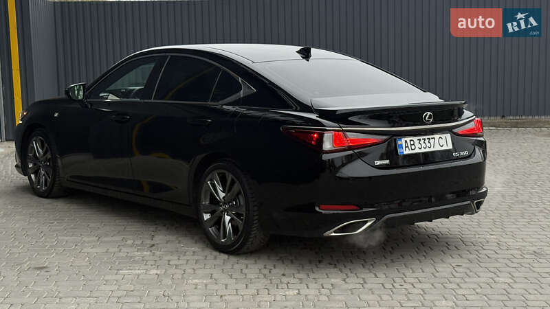 Седан Lexus ES 2019 в Виннице