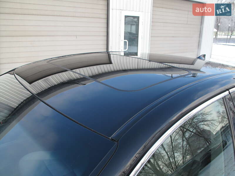 Седан Lexus ES 2016 в Киеве