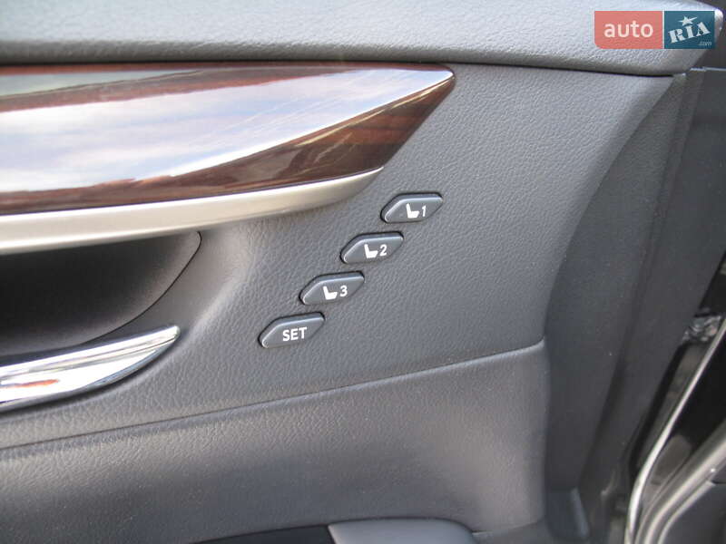 Седан Lexus ES 2016 в Киеве