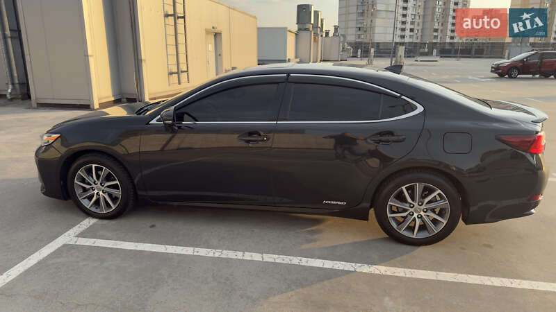 Седан Lexus ES 2016 в Києві фото 3 Седан Lexus ES 2016 в Києві