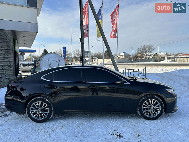 Седан Lexus ES 2013 в Харькове