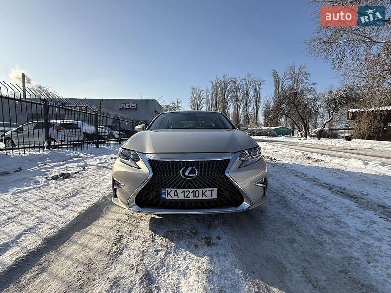 Седан Lexus ES 2014 в Киеве фото 3 Седан Lexus ES 2014 в Киеве
