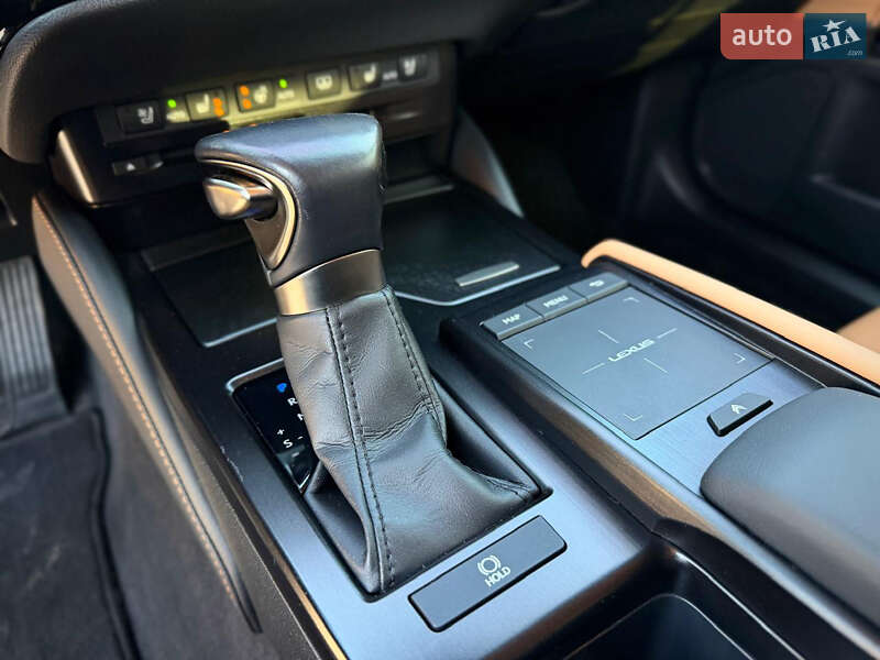 Седан Lexus ES 2022 в Києві