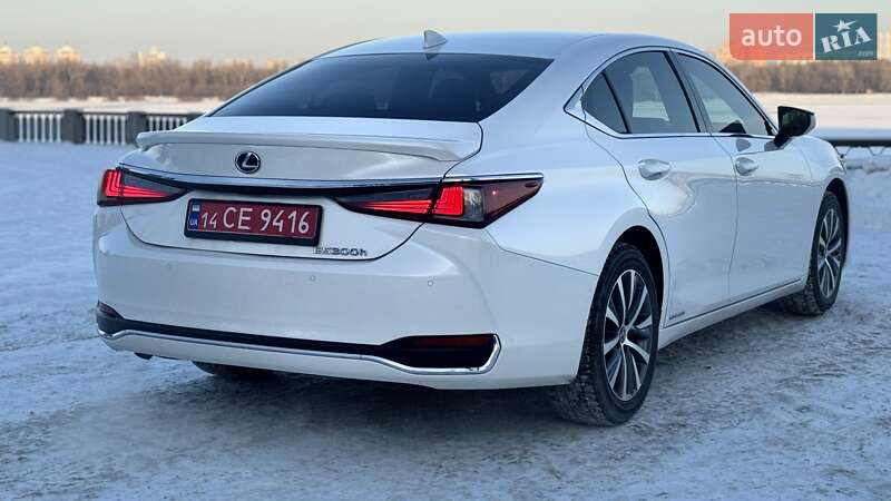 Седан Lexus ES 2021 в Києві