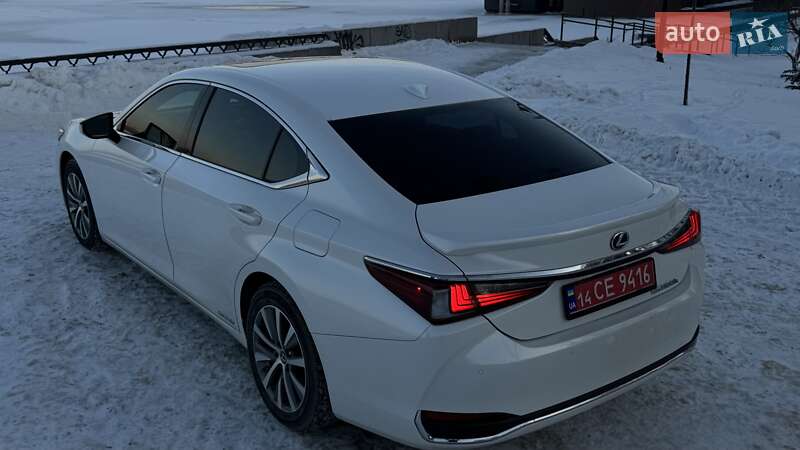 Седан Lexus ES 2021 в Києві